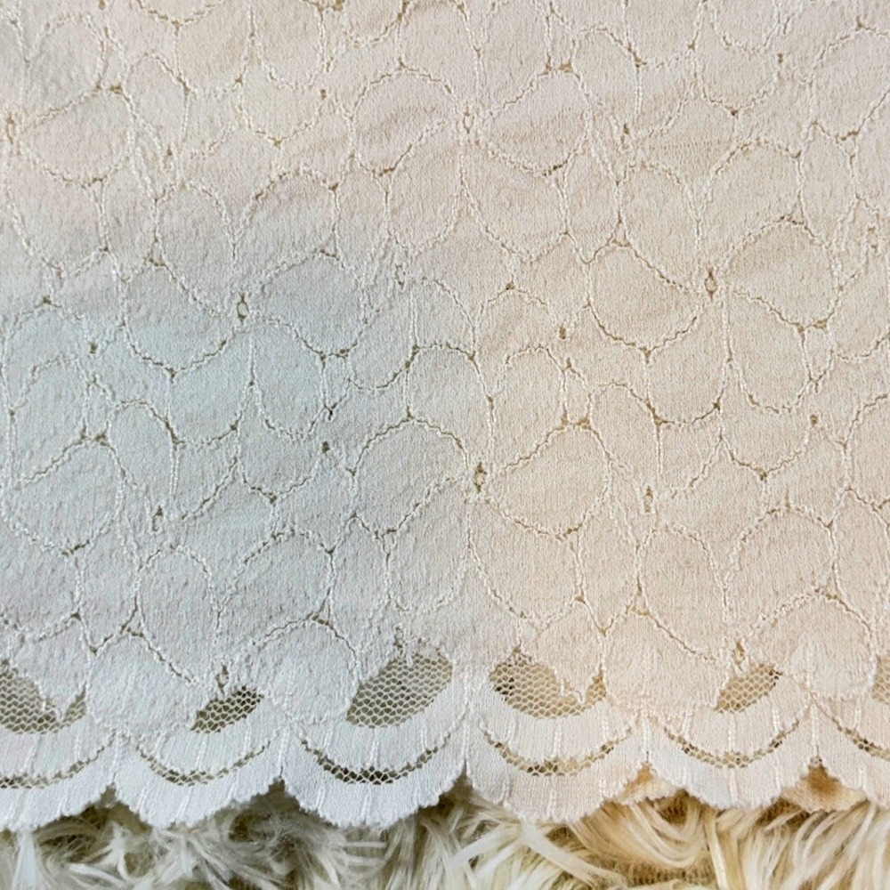 Everleigh Floral Lace Overlay Top Ruffle Neck Sleeveless Size 1X Cottagecore - Picture 4 of 11